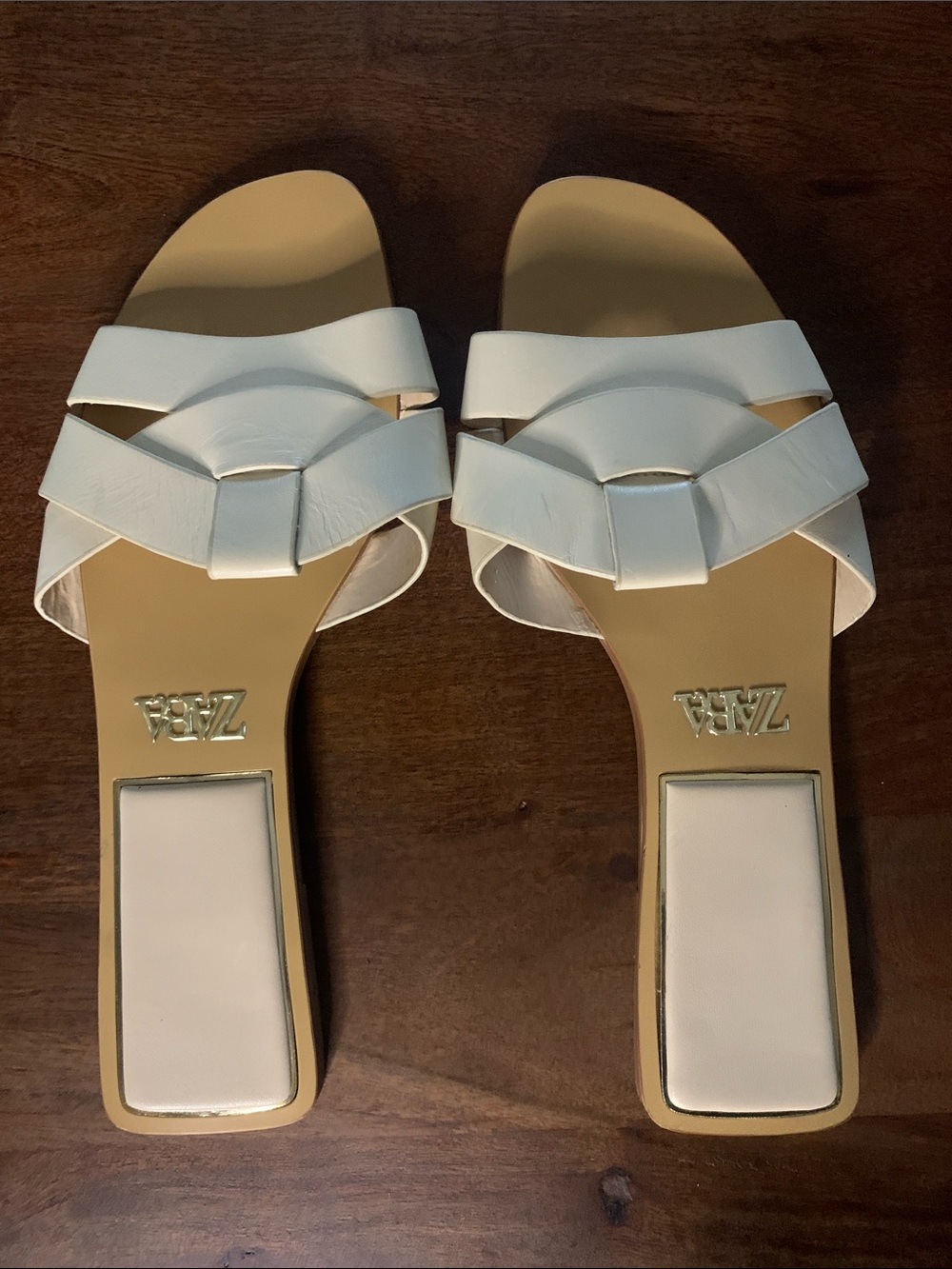 Zara Slides in Beige, Sz 9